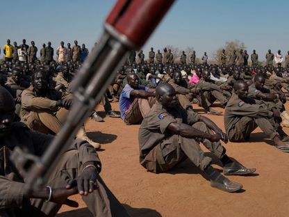 جنوب السودان.. تبادل إطلاق النار بين حرس الرئاسة ومسؤول أمني سابق أثناء اعتقاله