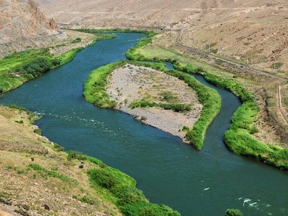 نهر أراس المعروف أيضاً باسم آراكس الذي يقع بين تركيا وأرمينيا وأذربيجان وإيران - mehrnews.com