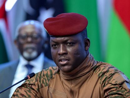 قائد بوركينا فاسو: لا انتخابات قبل أن يصبح البلد آمناً