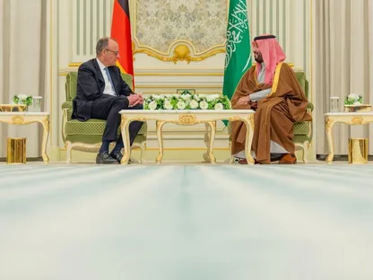 ولي العهد السعودي يستقبل المستشار الألماني في الرياض