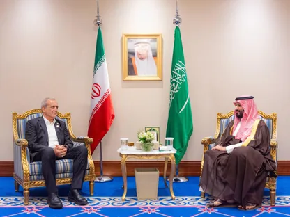 ولي العهد السعودي للرئيس الإيراني: المملكة لن تسمح باستخدام أجوائها في أي عمل عسكري ضدكم