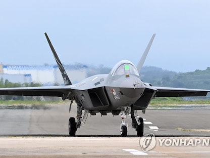 مقاتلة كورية جنوبية محلية الصنع من طراز KF-21 في مدينة ساشون جنوب البلاد - 6 يوليو 2022 - yna.co.kr