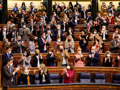 جلسة للبرلمان الإسباني بحضور رئيس الوزراء بيدرو شانشيز في العاصمة مدريد- 3 فبراير 2022 - REUTERS