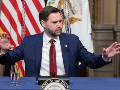 رغم صعود روبيو.. فانس يتصدر سباق الجمهوريين المبكر نحو انتخابات 2028