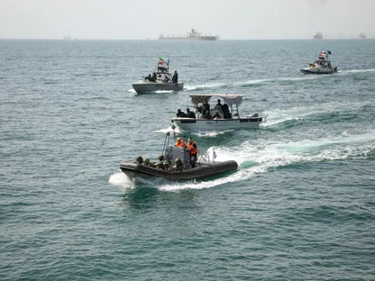 مضيق هرمز.. خطة السيطرة الإيرانية