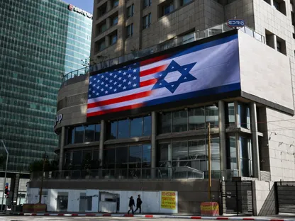 تعاون عسكري غير مسبوق في حرب إيران.. تفاصيل غرفة العمليات المشتركة بين أميركا وإسرائيل