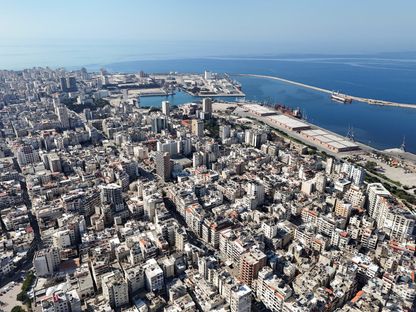 صورة جوية لميناء مدينة اللاذقية الساحلية في سوريا. 11 مارس 2025 - reuters