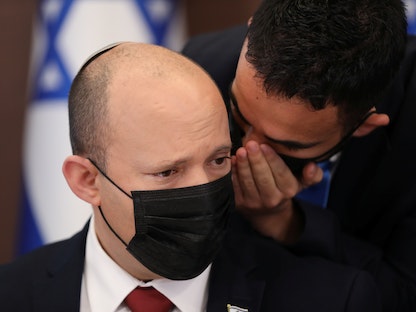 رئيس الوزراء الإسرائيلي نفتالي بينيت خلال جلسة أسبوعية للحكومة - 1 أغسطس 2021 - REUTERS