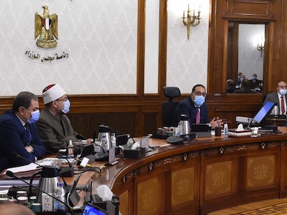 رئيس الحكومة المصرية مصطفى مدبولي يترأس اجتماعاً لمجلس الوزراء، 14 يوليو 2021 - facebook/EgyptianCabinet
