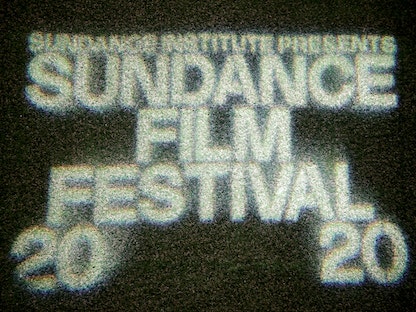 شعار "صندانس السينمائي 2020"، يضيء الدورة السابقة من المهرجان في ولاية يوتاه الأميركية - AFP