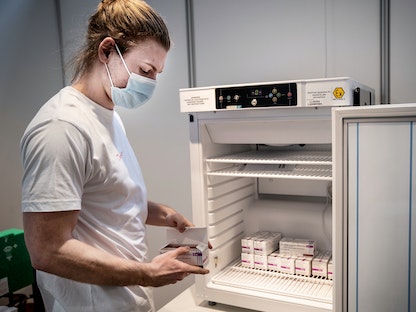 تخزين لقاح أسترازينيكا في مركز اللقاحات بكوبنهاغن - 11 فبراير 2021 - REUTERS