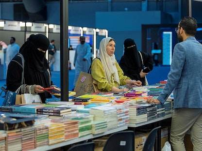جانب من فعاليات معرض جدة للكتاب والمقام في مركز "سوبر دوم" بمدينة جدة، السعودية، 8 ديسمبر 2022 - واس