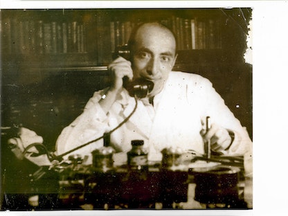 الشاعر المصري الراحل إبراهيم ناجي (1898-1953) - "الشرق"