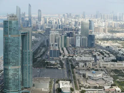 أبوظبي: التعامل مع حرائق في مصنع "بروج" للبتروكيماويات.. ولا إصابات