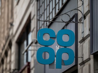 Co-op توقف استيراد البضائع من 17 دولة بسبب "انتهاكات حقوق الإنسان"