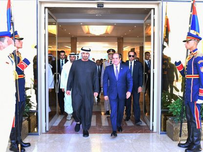السيسي ومحمد بن زايد يؤكدان دعم مبادرة ترمب لوقف الحرب على غزة