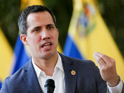 زعيم المعارضة الفنزويلية خوان جوايدو يخاطب وسائل الإعلام في كراكاس، فنزويلا-  9 أبريل 2021.  - REUTERS