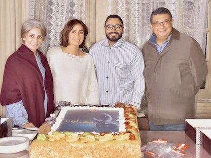 تامر حسني وحلا شيحا يحتفلان ببداية تصوير فيلم "مش أنا" بحضور ماجد الكدواني وسوسن بدر - facebook.com/TamerHosny