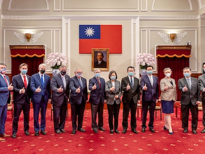 وفد من الكونجرس الأميركي يلتقي برئيسة تايوان في تايبه - 14 أبريل 2022  - REUTERS