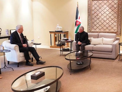 ملك الأردن عبد الله الثاني يلتقي وزير الدفاع الإسرائيلي بيني جانتس في عمان، 5 يناير 2022 - الديوان الملكي الأردني