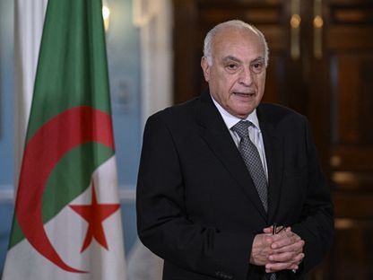 لماذا يثير إلغاء اتفاق السلام في مالي مخاوف الجزائر؟