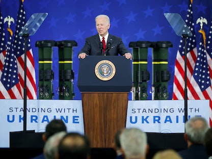الرئيس الأميركي جو بايدن يلقي كلمة بشأن أهمية تسليح أوكرانيا - 3 مايو 2022 - REUTERS