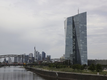 مقر البنك المركزي الأوروبي بجوار نهر الماين في فرانكفورت ـ ألمانيا - Blomberg