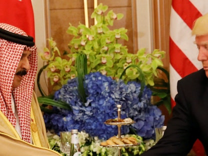 ترمب يمنح ملك البحرين وسام الاستحقاق برتبة "قائد أعلى"