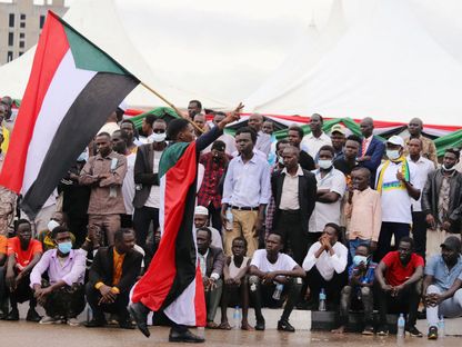 جانب من احتفالات اتفاق السلام في ساحة الحرية بمدنية جوبا - جنوب السودان، 3 أكتوبر 2020 - REUTERS