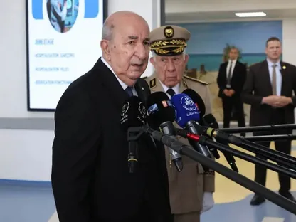 الرئيس الجزائري لا يستبعد تورط "أياد إجرامية" وراء حرائق الغابات