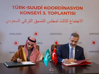 وزيرا خارجية السعودية وتركيا يوقعان اتفاقية إعفاء للجوازات الدبلوماسية والخاصة