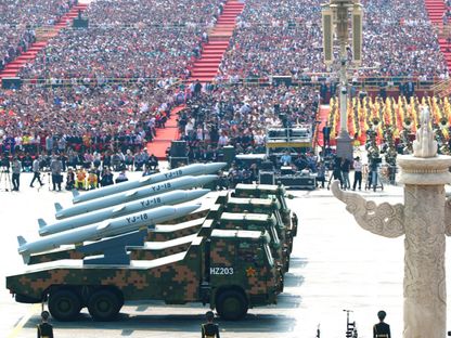 صواريخ كروز مضادة للسفن خلال عرض عسكري بالعاصمة الصينية بكين. 1 أكتوبر 2019. - AFP
