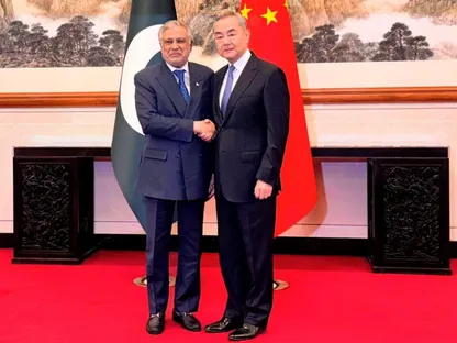 رغم "فجوة الثقة".. الصين على طريق الوساطة في مفاوضات حرب إيران