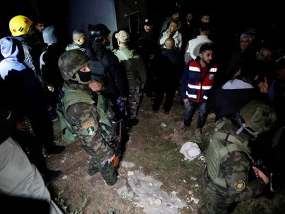 مقذوف يودي بحياة 3 فلسطينيات في الضفة ويصيب 6 أخريات خلال اعتراض صاروخ إيراني