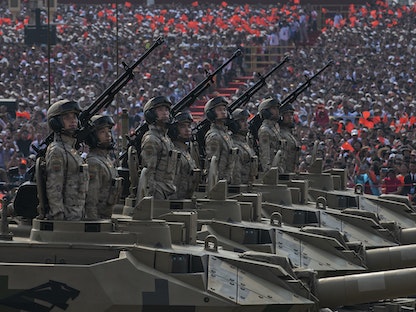 عرض عسكري في العاصمة الصينية بكين بمناسبة الذكرى الـ70 لتأسيس الجمهورية - 1 أكتوبر 2019 - Getty Images