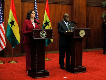 كامالا هاريس تعلن مساعدات مالية بقيمة 139 مليون دولار إلى غانا