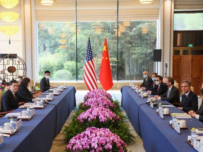 وزير الخارجية الأميركي أنتوني بلينكن والوفد المرافق له يجتمع في بكين مع نظيره الصيني تشين جانج- 18 يونيو 2023 - AFP