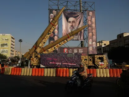 بيسنت يحث ترمب على منح "النبذ الاقتصادي" ضد إيران مزيداً من الوقت