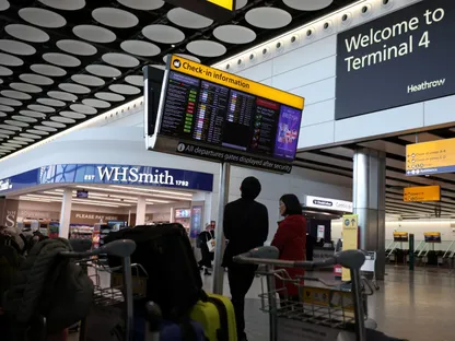 حرب إيران تدفع شركات طيران إلى رفع أسعار التذاكر