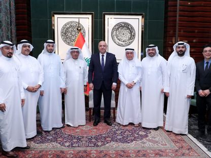 الرئيس اللبناني جوزاف عون خلال لقائه مع رؤساء تحرير الصحف البحرينية في المنامة. 22 يوليو 2025 - @LBpresidency