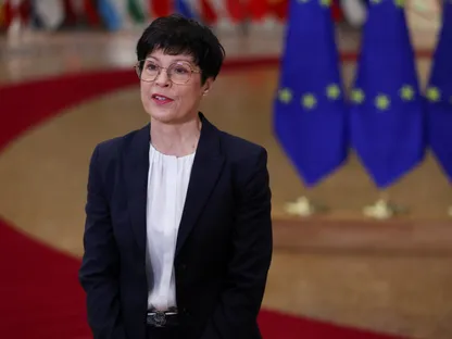 مسؤولة بالاتحاد الأوروبي: هزيمة أوربان تتيح قرضاً بـ90 مليار يورو لأوكرانيا