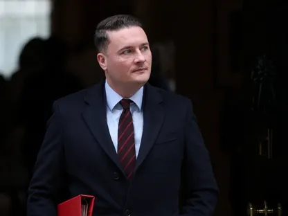 وزير بريطاني: الخلاف بشأن حرب إيران عكر صفو علاقاتنا مع واشنطن