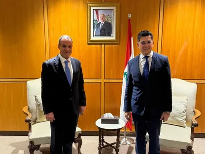 وزير الخارجية المصري بدر عبد العاطي رفقة وزير الإعلام اللبناني بول مرقص في العاصمة بيروت. 25 نوفمبر 2025 - وزارة الخارجية المصرية
