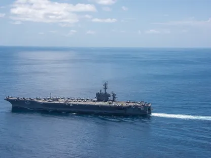 تقرير: قوات خاصة أميركية تعترض سفينة متجهة من الصين إلى إيران