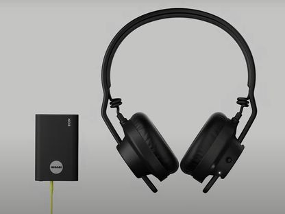 سماعة "TMA-2 DJ Wireless" الأولى في العالم لمحترفي العروض الموسيقية الحية - AIAIAI - AIAIAI