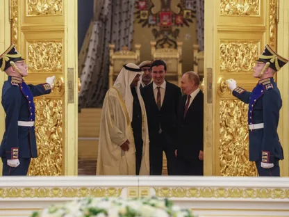 بوتين يستقبل الرئيس الإماراتي في الكرملين.. وإيران وحرب أوكرانيا في صدارة المحادثات