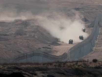 إسرائيل تخطط لـ "حرب طويلة" وتستهدف اغتيال 3 من كبار قادة "حماس"