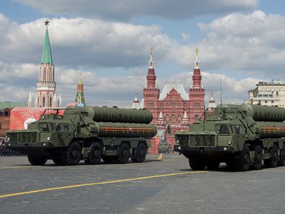 صواريخ أرض-جو روسية من طراز S-400 خلال عرض عسكري في موسكو. 9 مايو 2023 - REUTERS