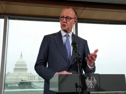 ميرتس يحذر من عواقب انهيار إيران على أوروبا: حرب بلا نهاية ليست في مصلحتنا