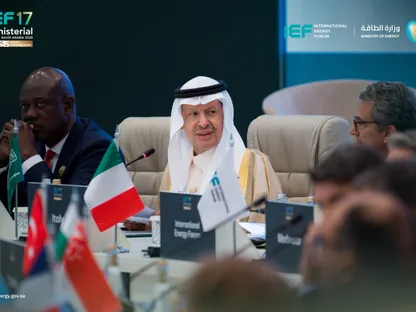 عبدالعزيز بن سلمان: لا أحد يستطيع كسر السعودية.. ونطور أنابيب جديدة